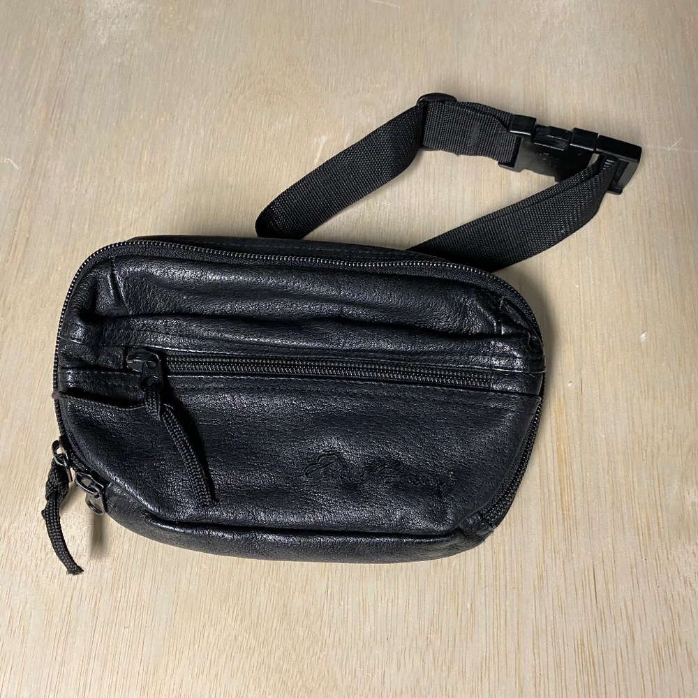 Vintage Black Leather Eddie Bauer Waist Fanny  Pack Belt Bag Pockets Adjustable